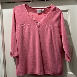 Kim Rogers Signature women’s sweater. Excellent condition